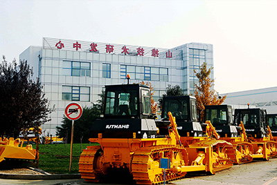 2009年，山推研发中心被国家人事部批准设立博士后科研工作站，同年召开首届科技创新大会。